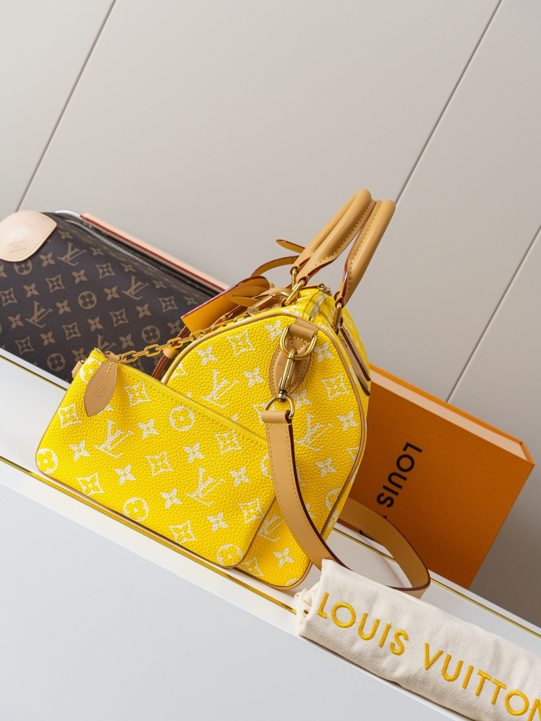 Louis Vuitton Speedy Bandouliere 30 Monogram Handbag - Image 2