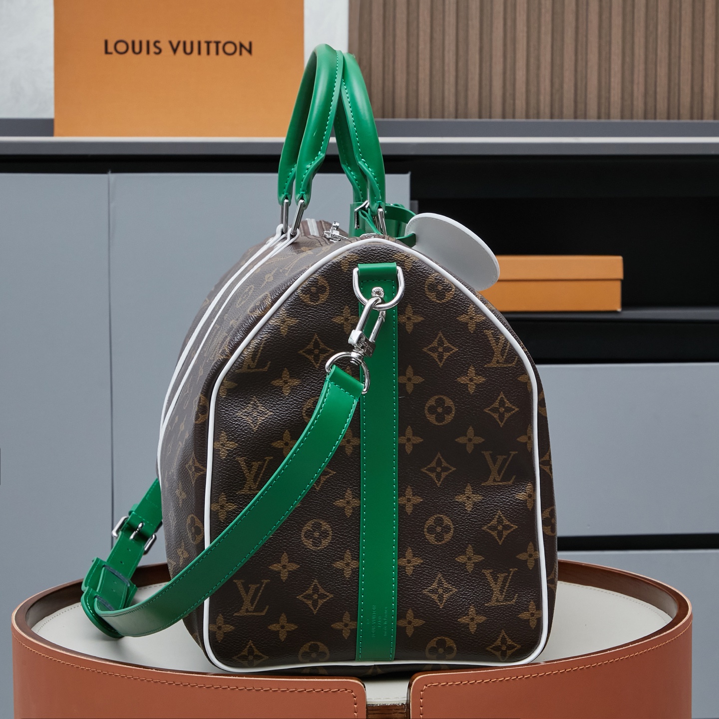 Louis Vuitton Keepall Bandoulière 50 Travel Bag - Image 2