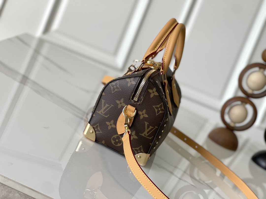 Louis Vuitton M13146 Studded Crossbody Bag - Image 2