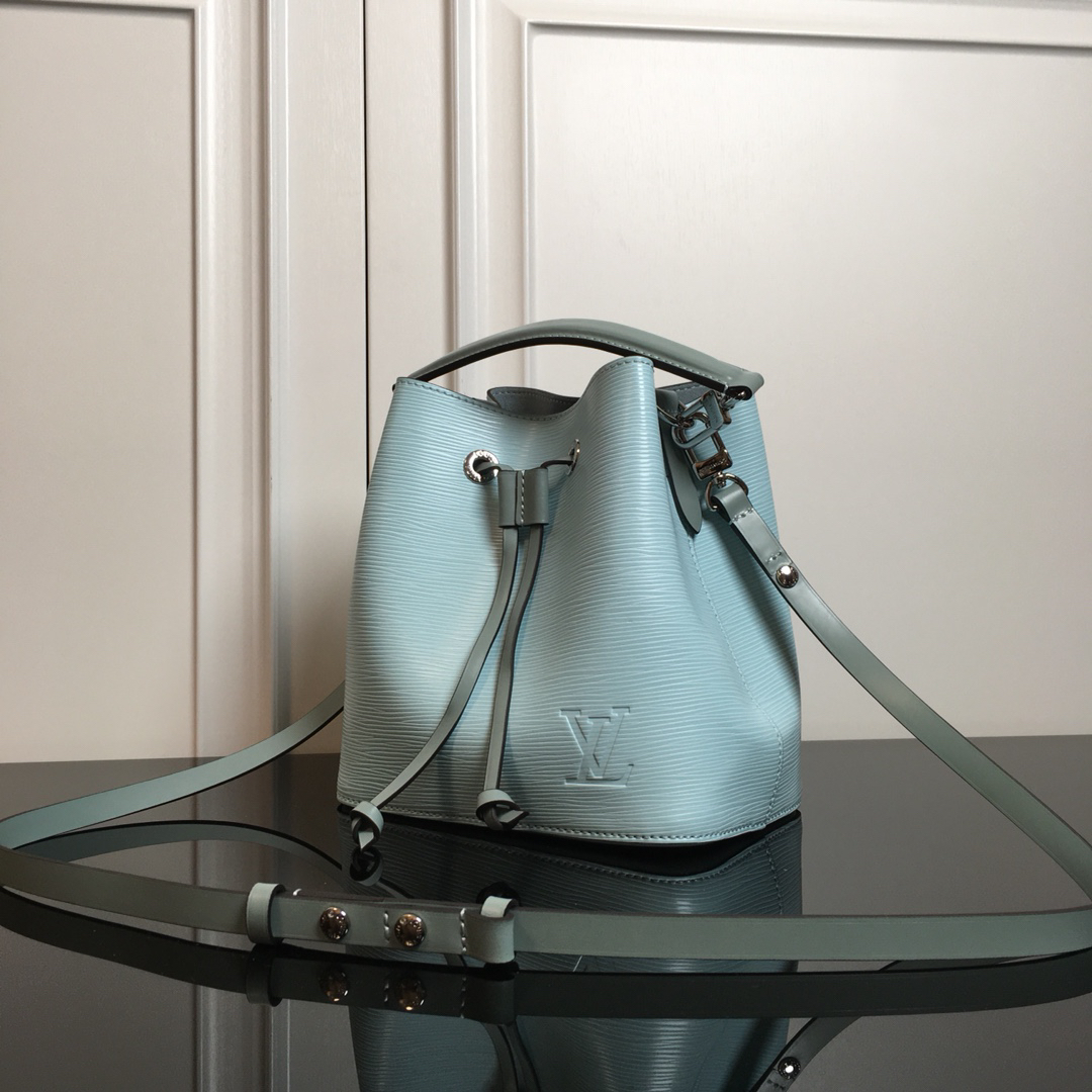 Louis Vuitton NéoNoé BB Bucket Bag in Pale Green Epi Leather - Image 2