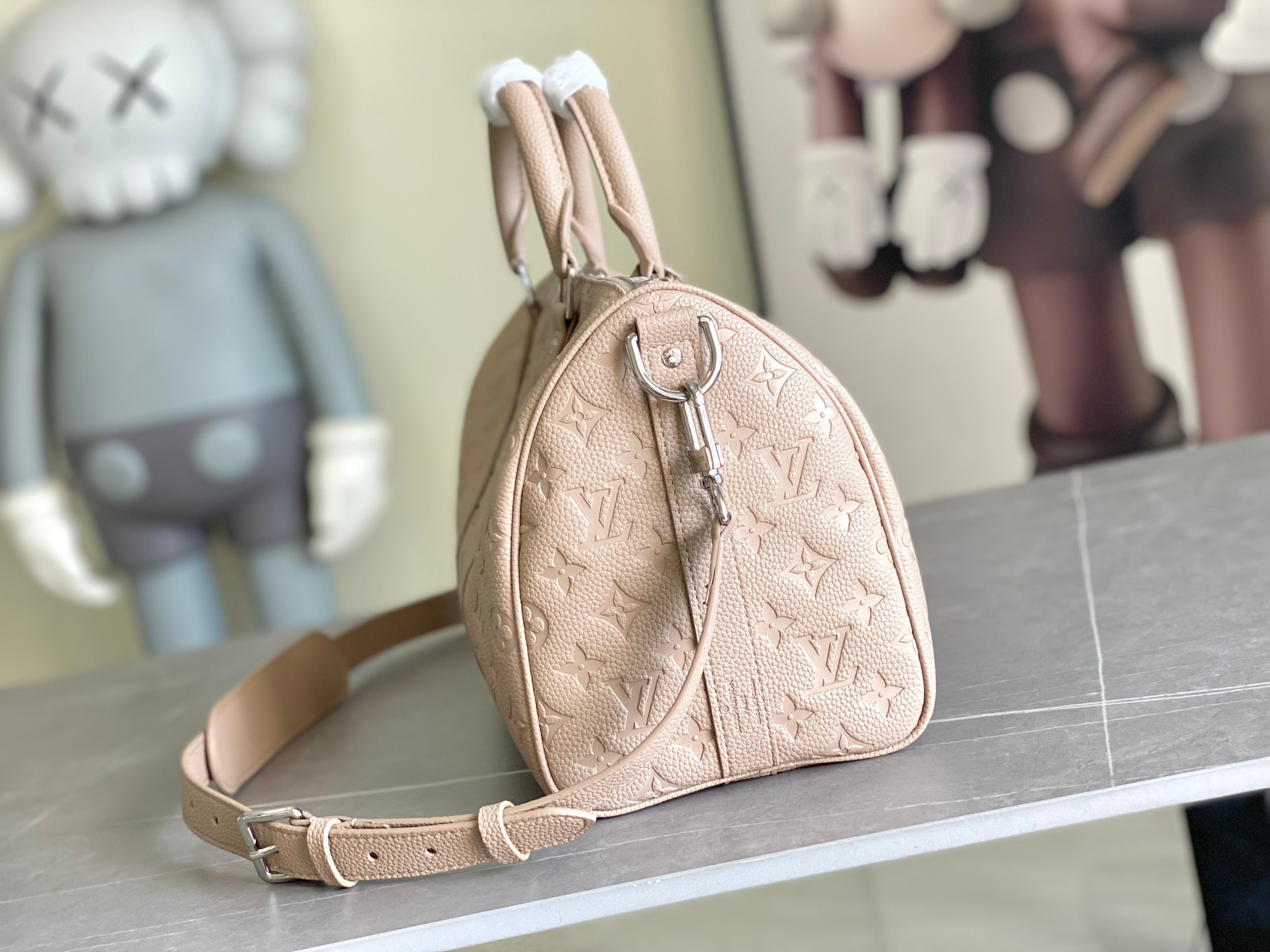 Louis Vuitton Keepall Bandoulière 35 Travel Bag in Monogram Eclipse - Image 2