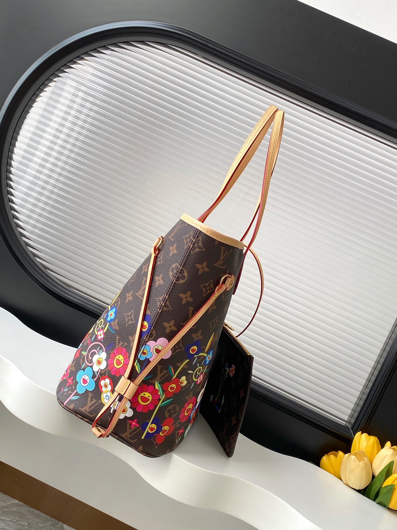 Louis Vuitton Neverfull MM Monogram Canvas Tote Bag - Image 2