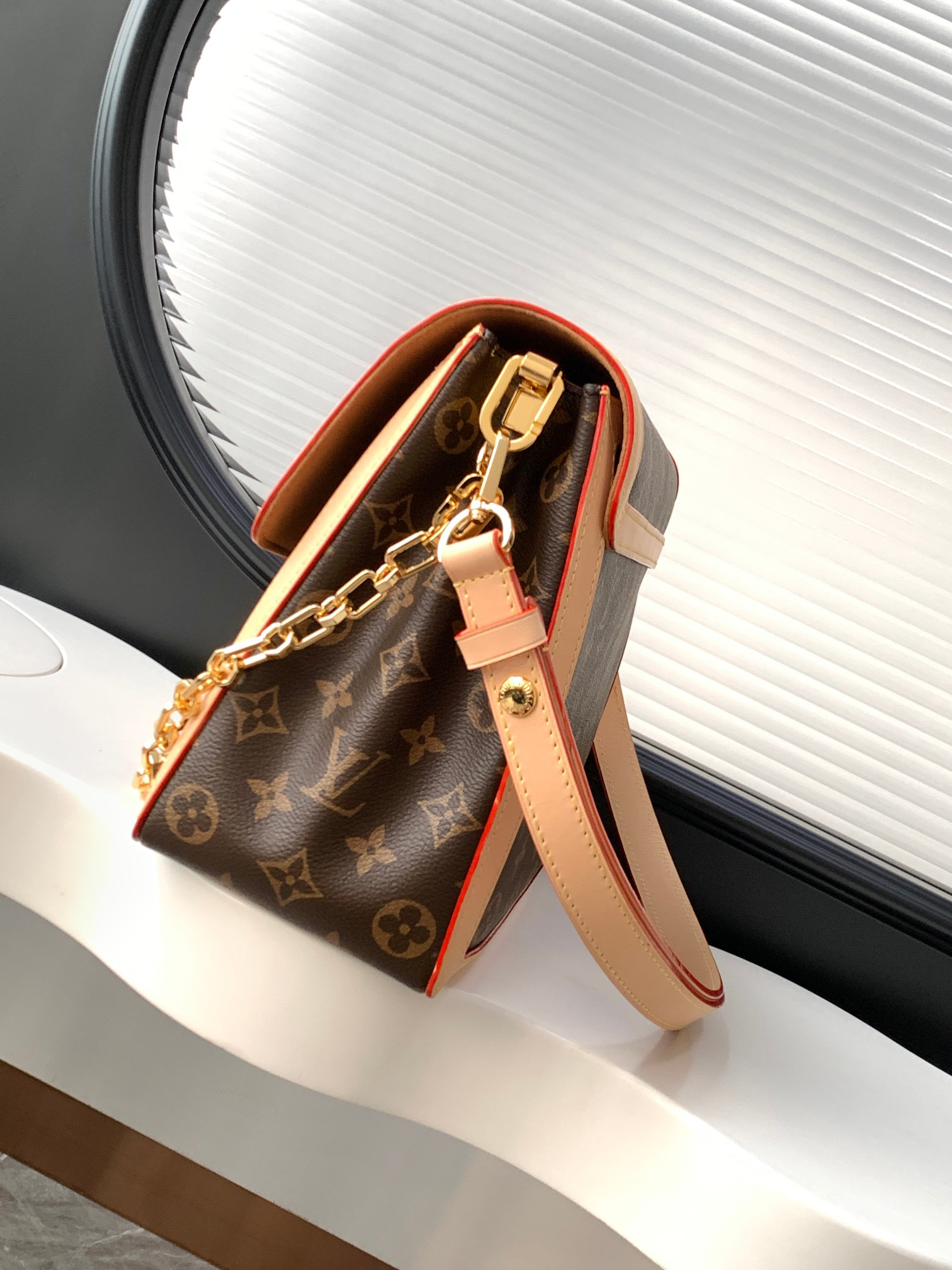 Louis Vuitton Dauphine Soft Large Handbag M47149 - Image 2