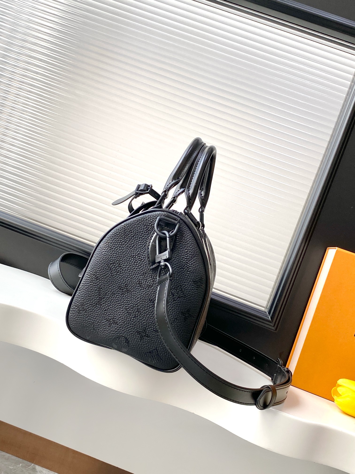 Louis Vuitton Speedy P9 Bandoulière 25 Monogram Leather Handbag - Image 2