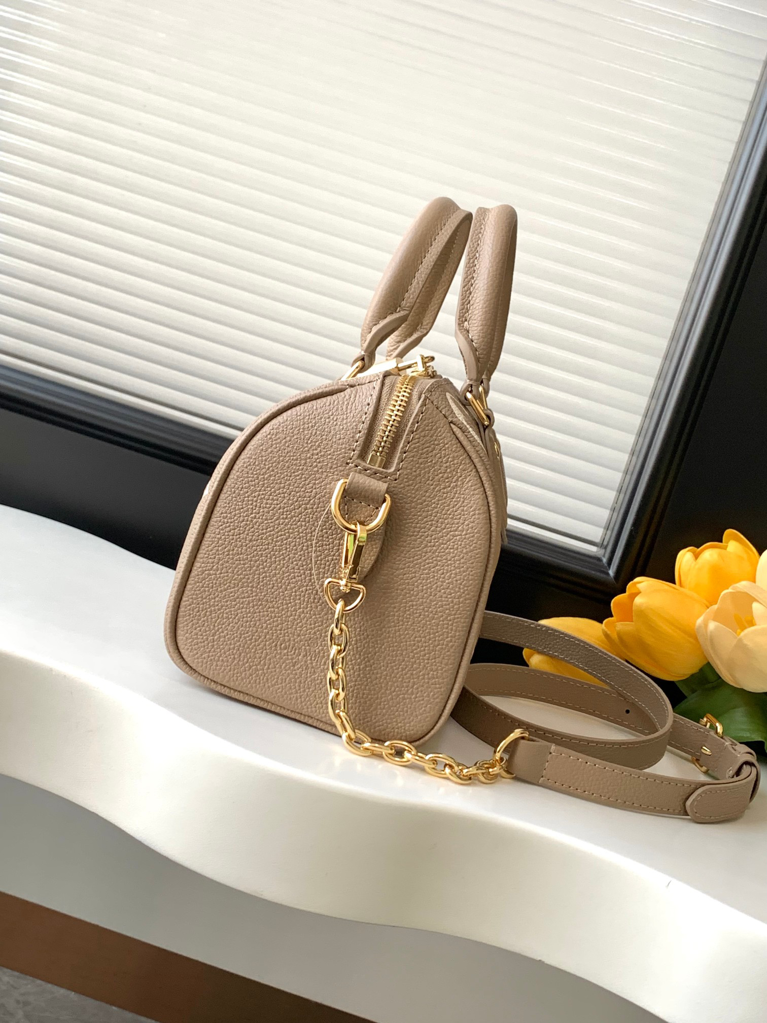 Louis Vuitton Speedy Bandoulière 20 Monogram Empreinte Leather Crossbody Bag - Image 2