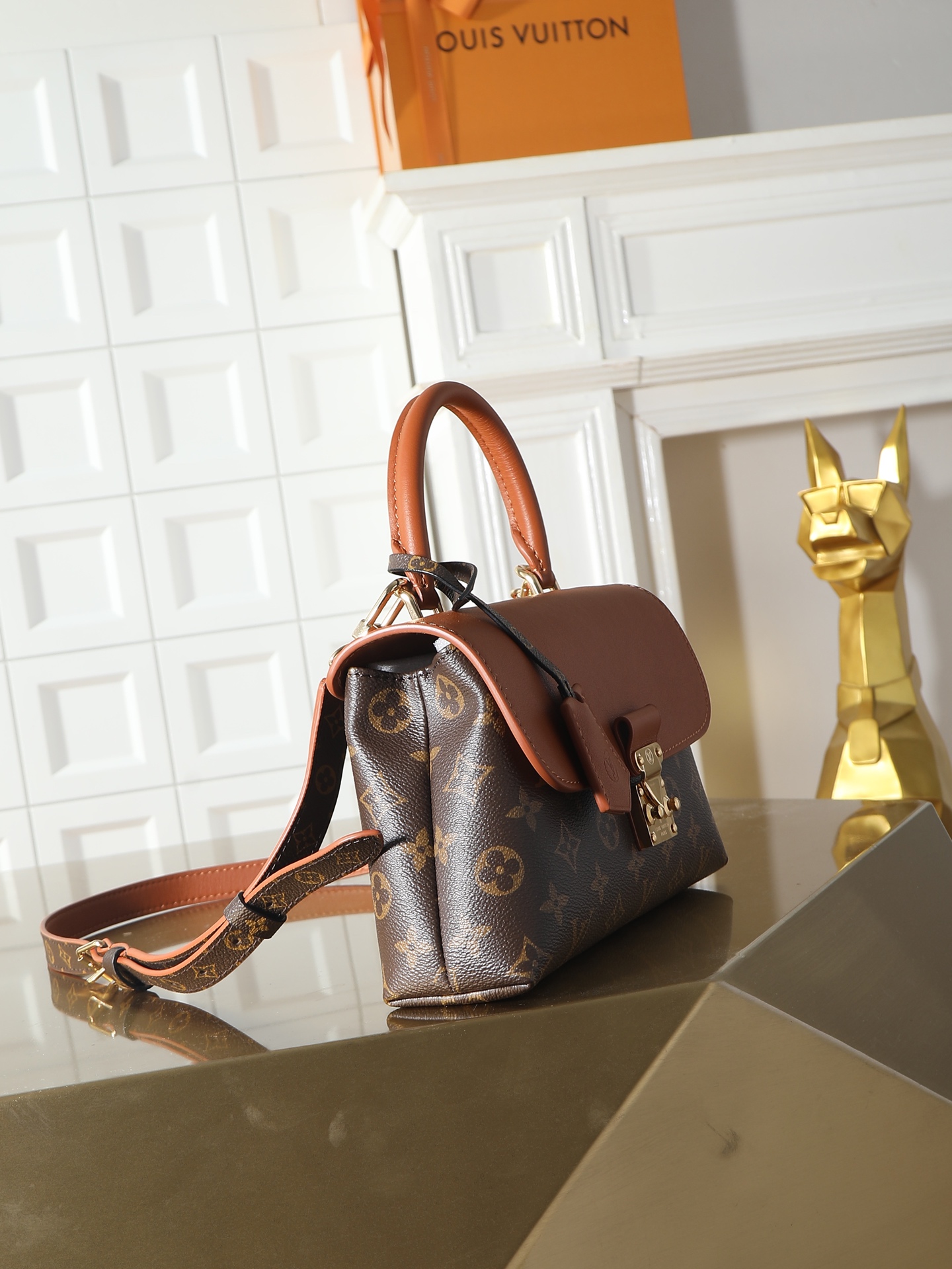 Louis Vuitton Madeleine BB Monogram Crossbody Bag - Image 2
