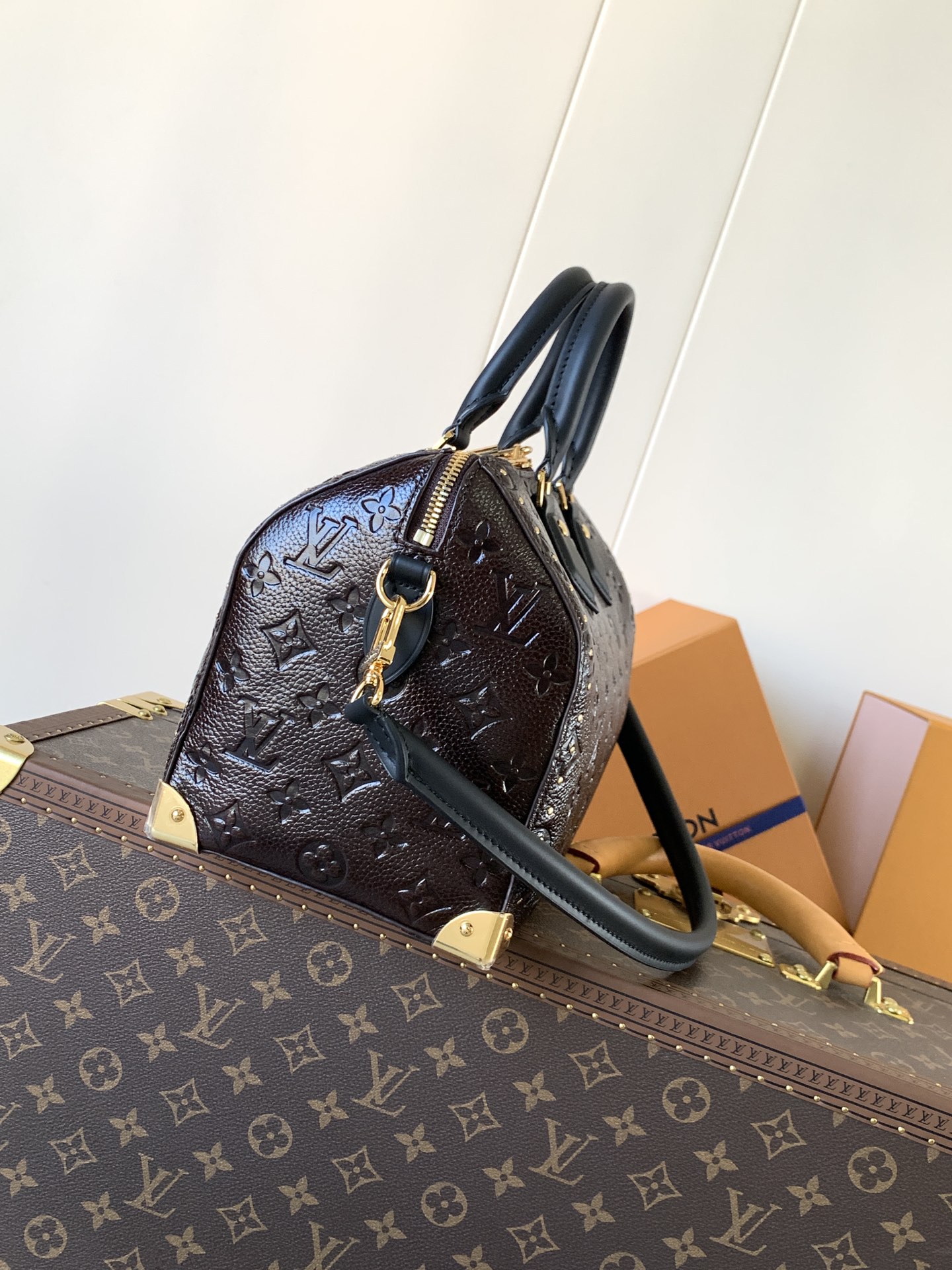 Louis Vuitton Speedy Trunk 25 Handbag - Image 2