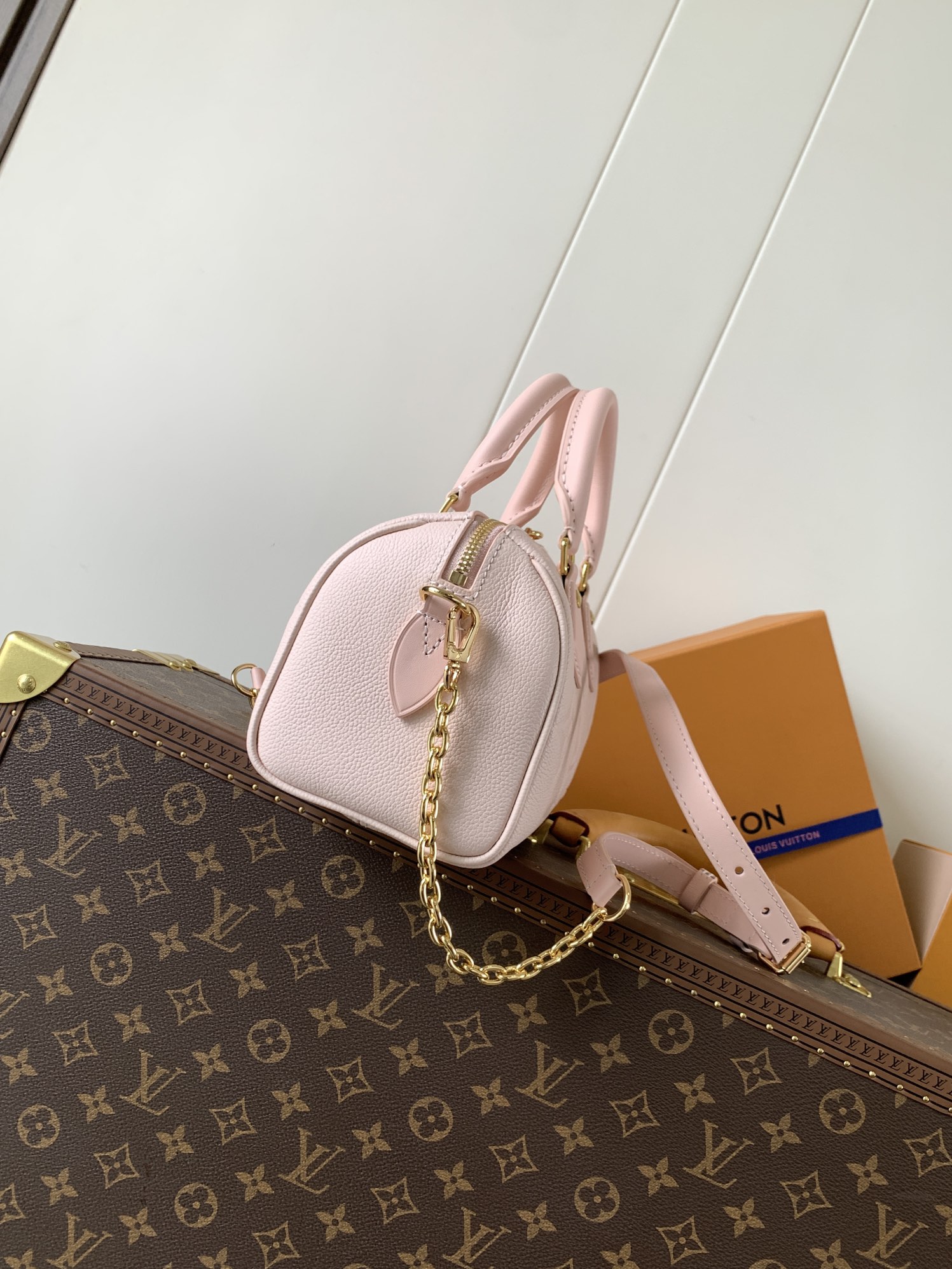 Louis Vuitton Speedy Bandoulière 20 Monogram Empreinte Leather Crossbody Bag - Image 2