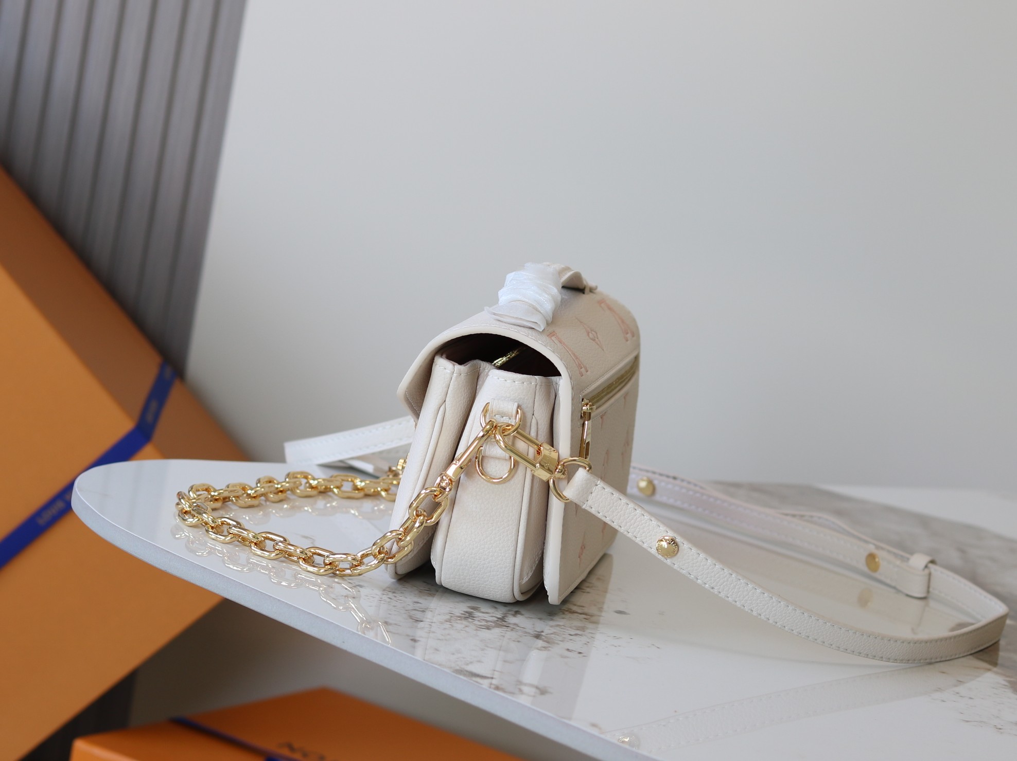 Louis Vuitton Pochette Métis East West Crossbody Bag in Monogram Empreinte Leather - Image 2