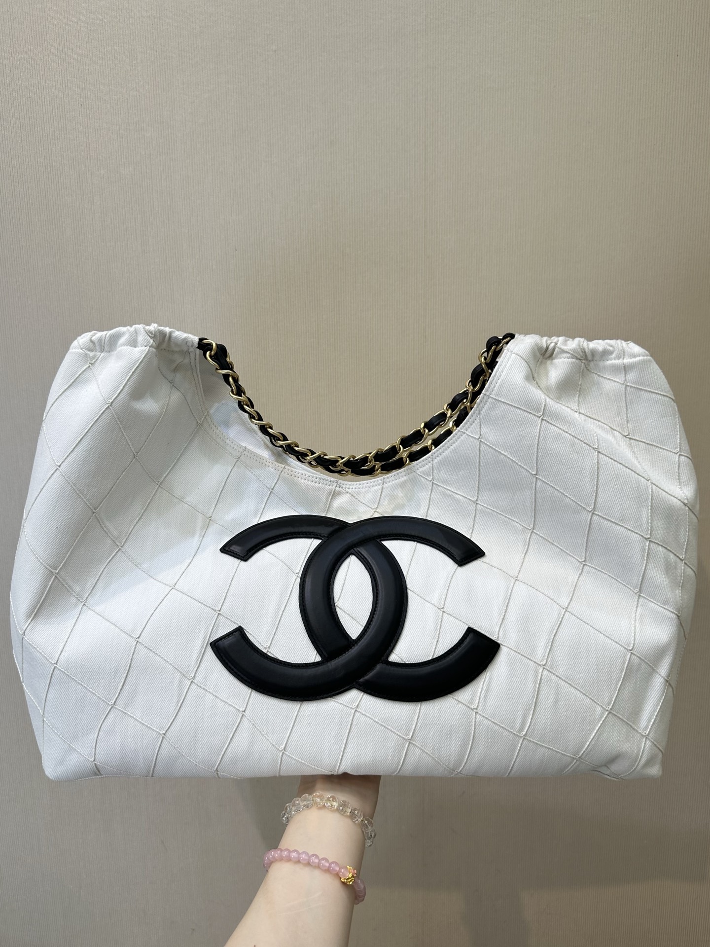 Chanel Coco Beach 2026 White Denim Tote Bag - Image 2