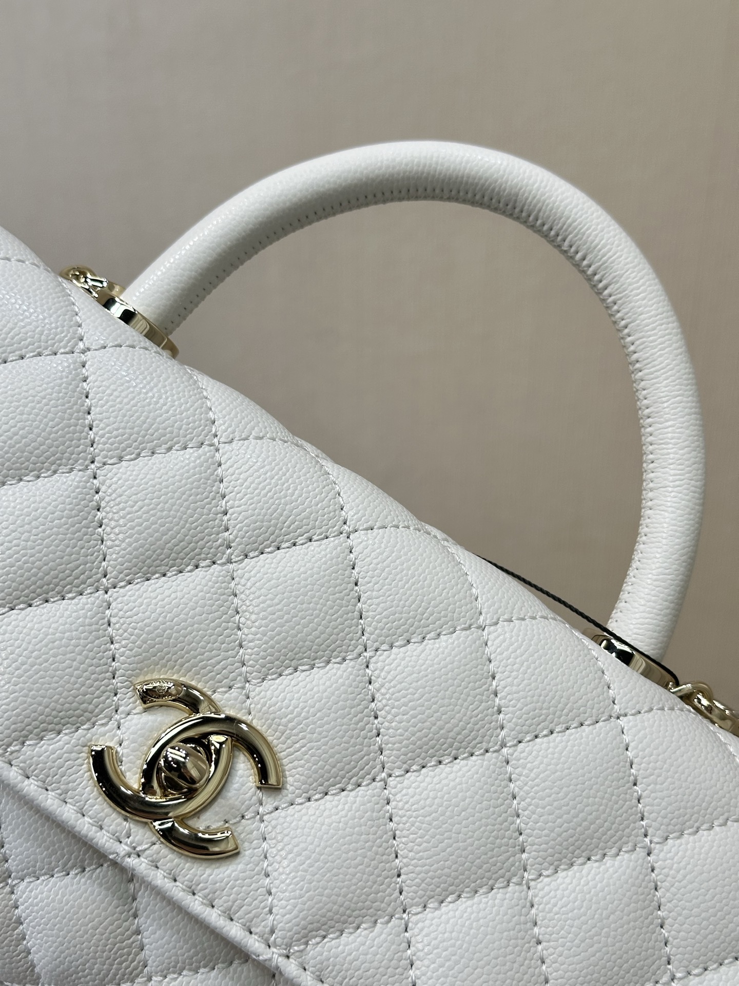 Chanel Coco Handle Handbag - Image 2