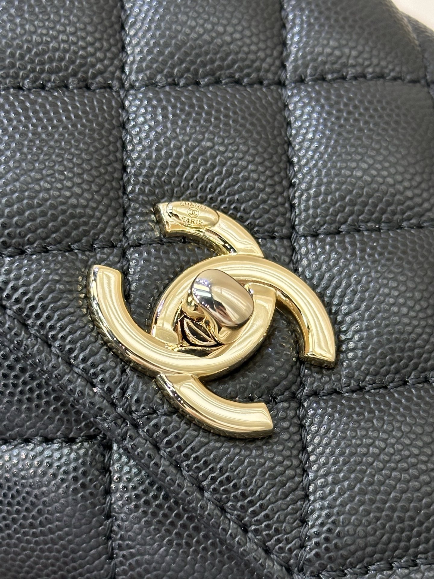 Chanel Coco Handle Handbag - Image 2