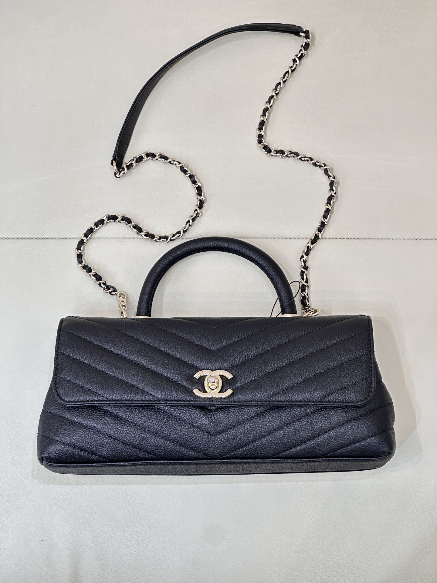 Chanel Coco Handle Extended Top Handle Bag - Image 2