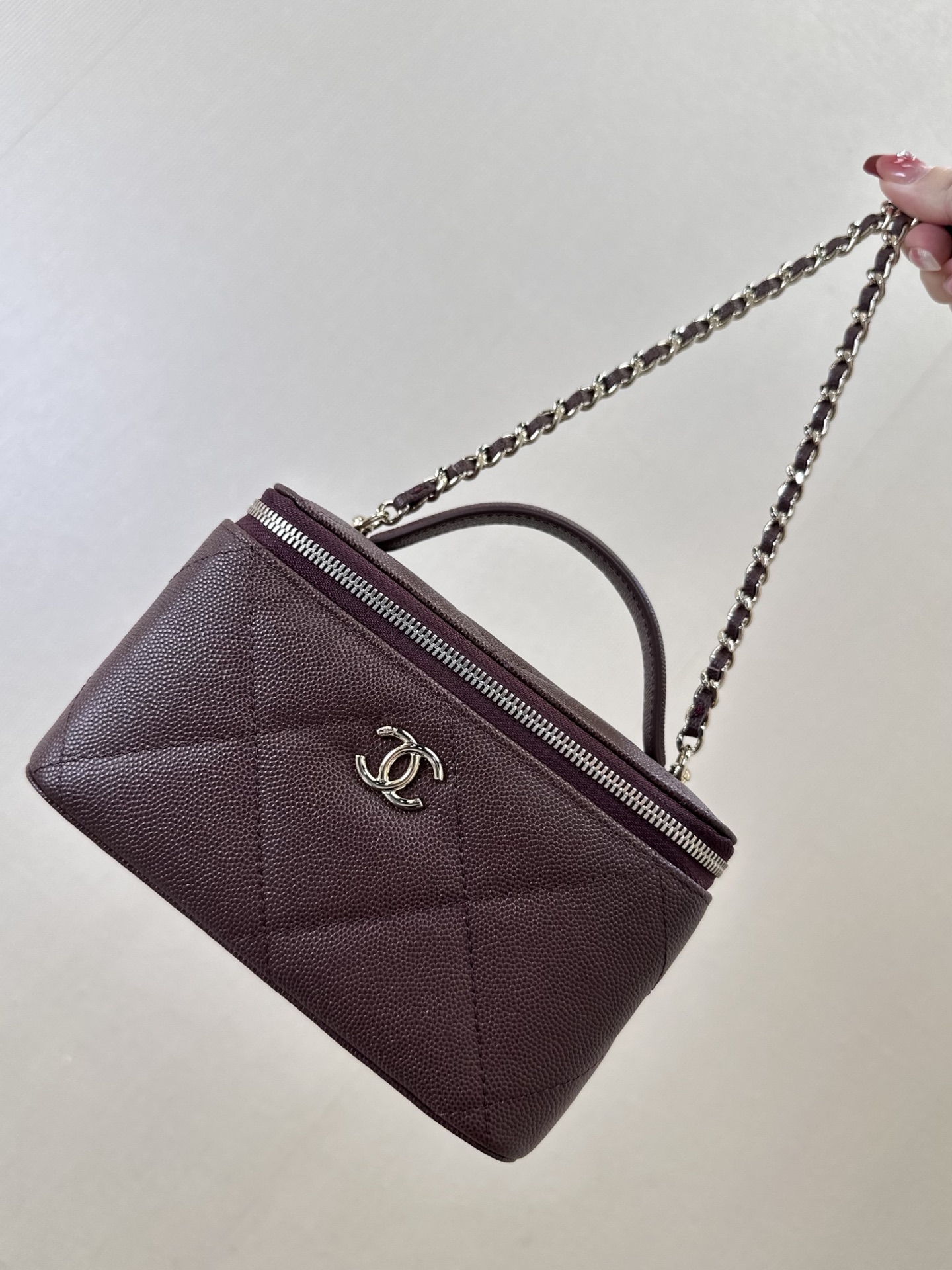 Chanel Box Handbag - Image 2