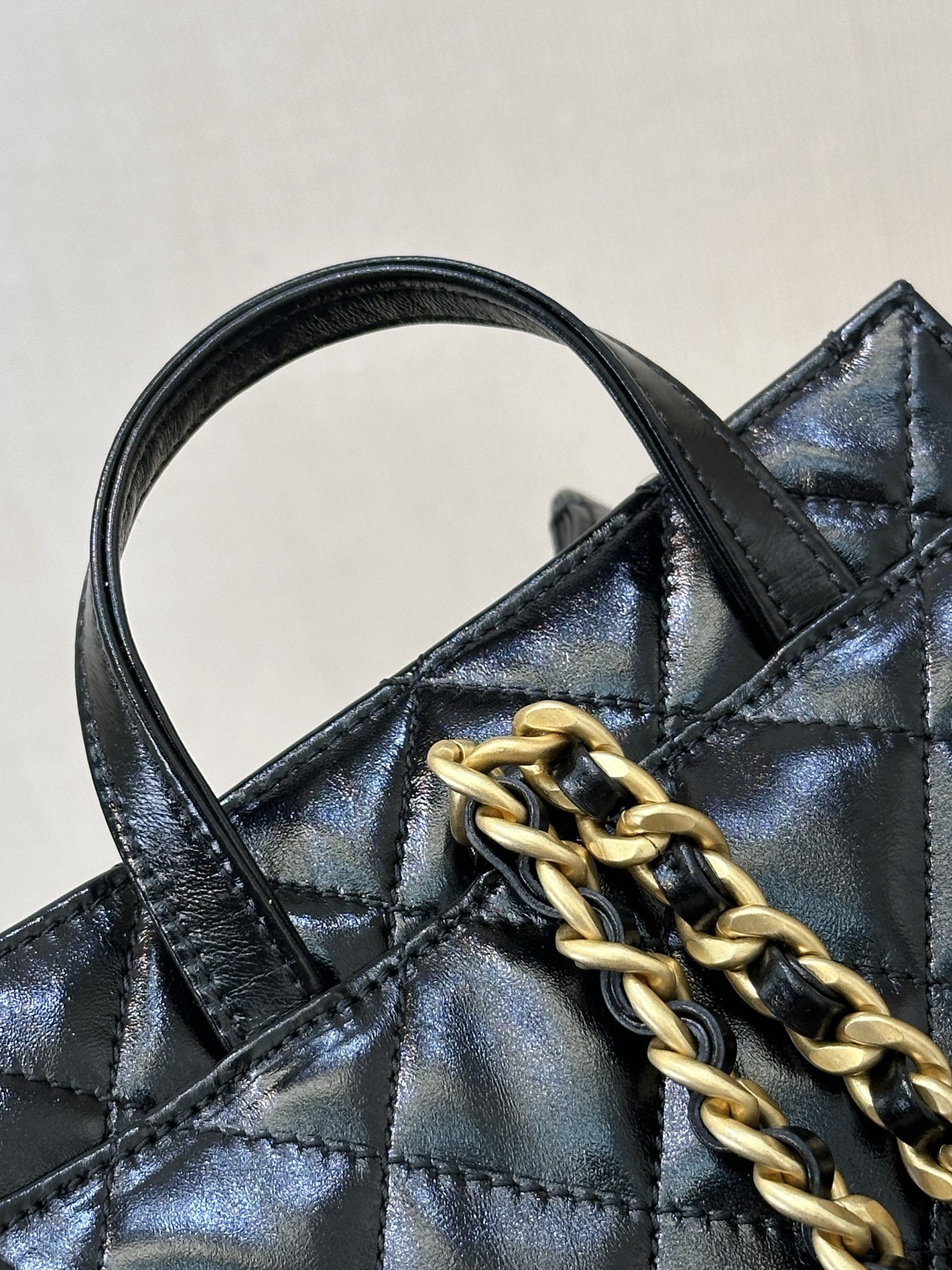 Chanel 25B Shoulder Bag - Image 2