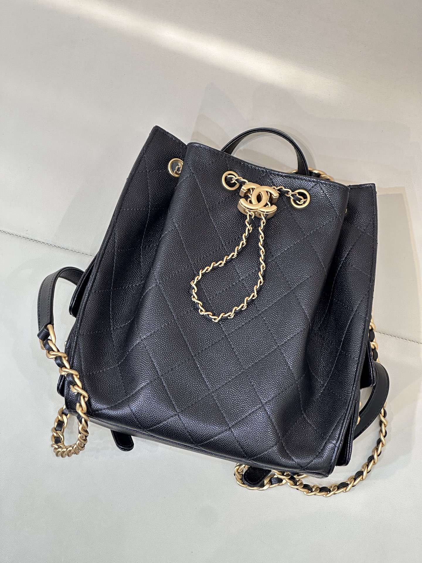 Chanel 25B Shoulder Bag - Image 2
