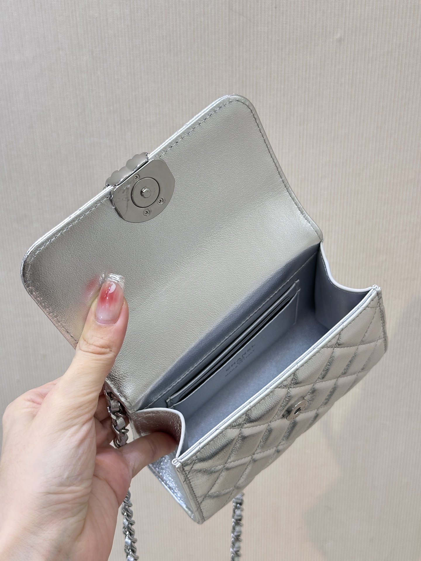 Kelly 25 Top Handle Crossbody Bag - Image 2