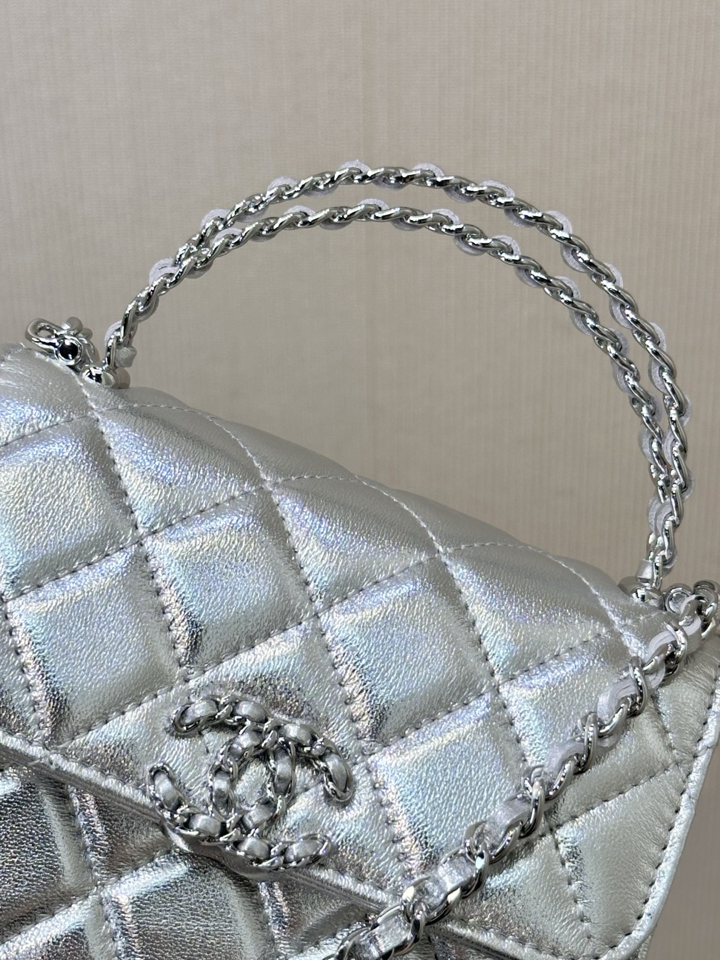 Kelly 25 Top Handle Crossbody Bag - Image 2