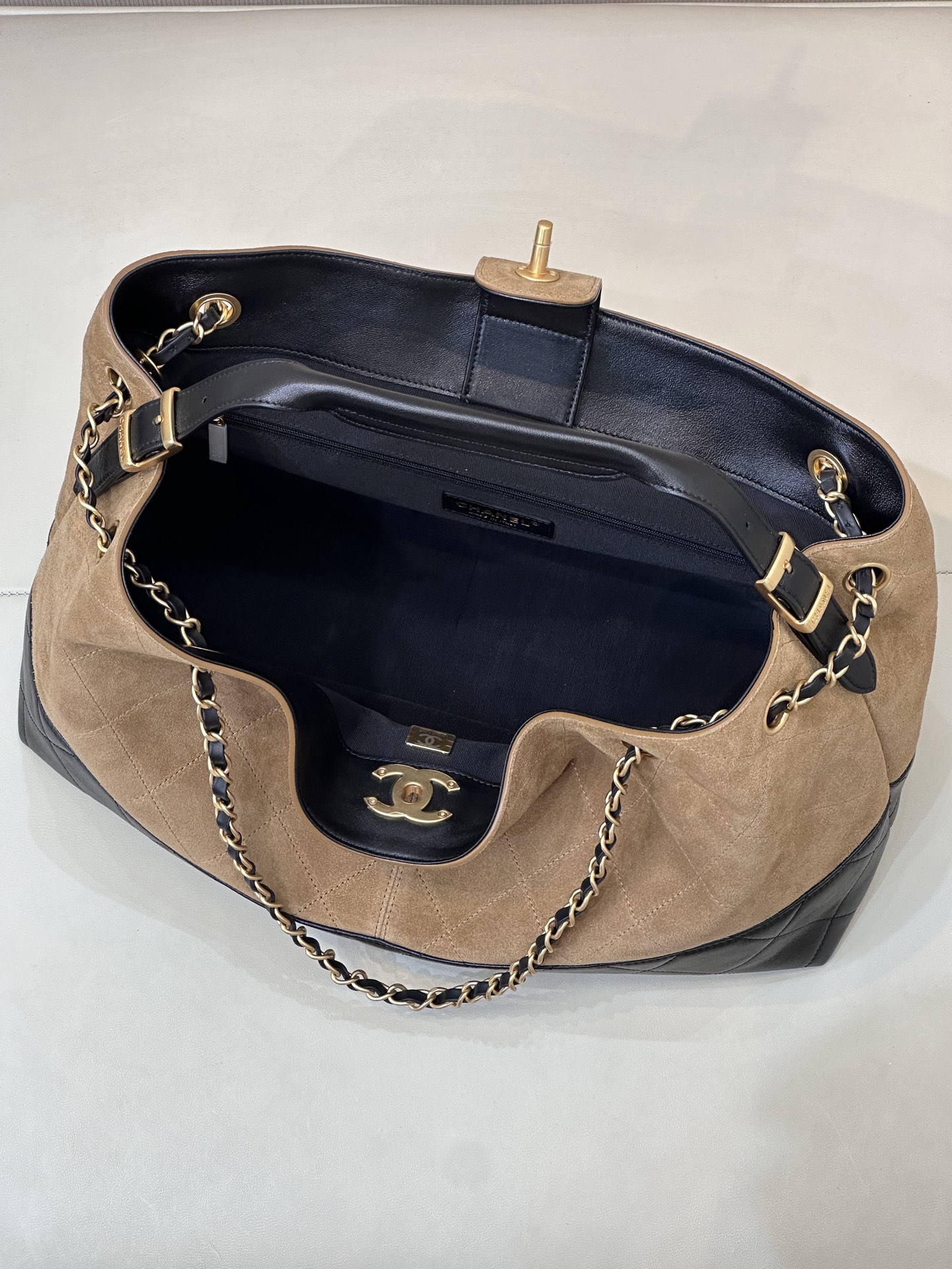 Chanel 5657 Large Suede Handbag - Image 2
