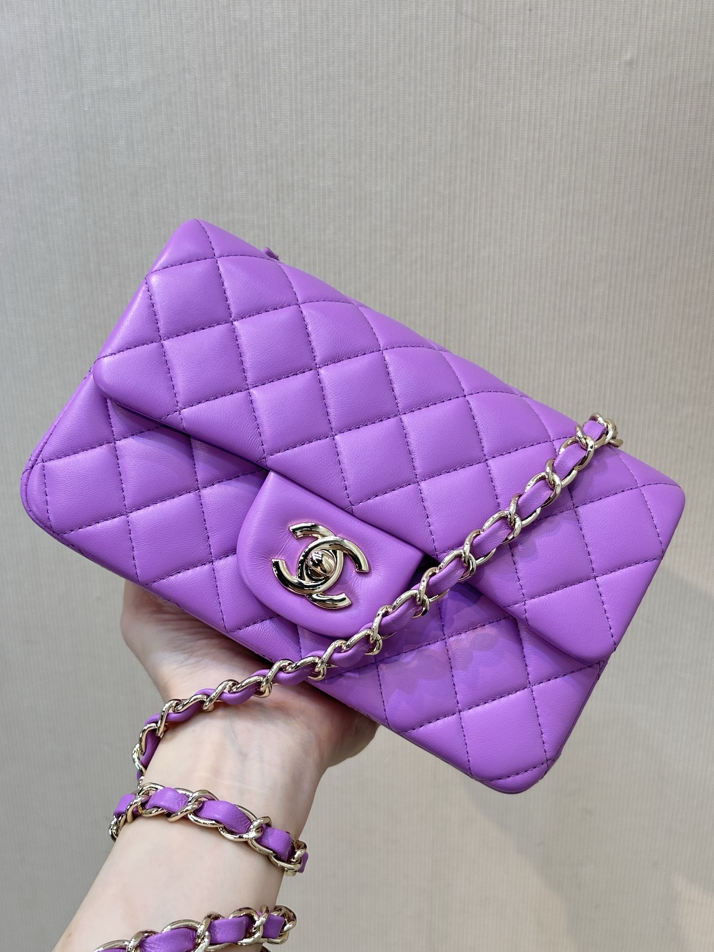 Chanel Classic Flap Crossbody Bag - Image 2