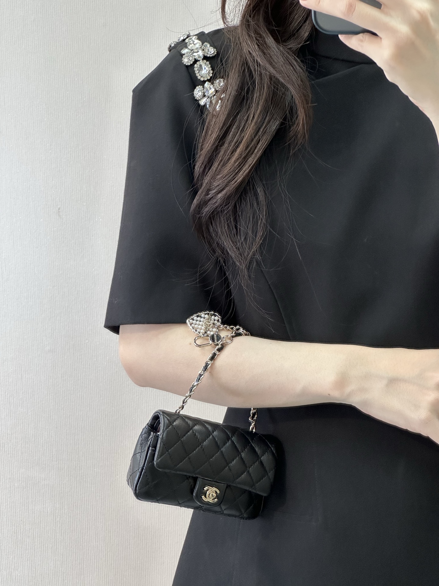 Chanel 25A Mini CF Pendant Bag - Image 2