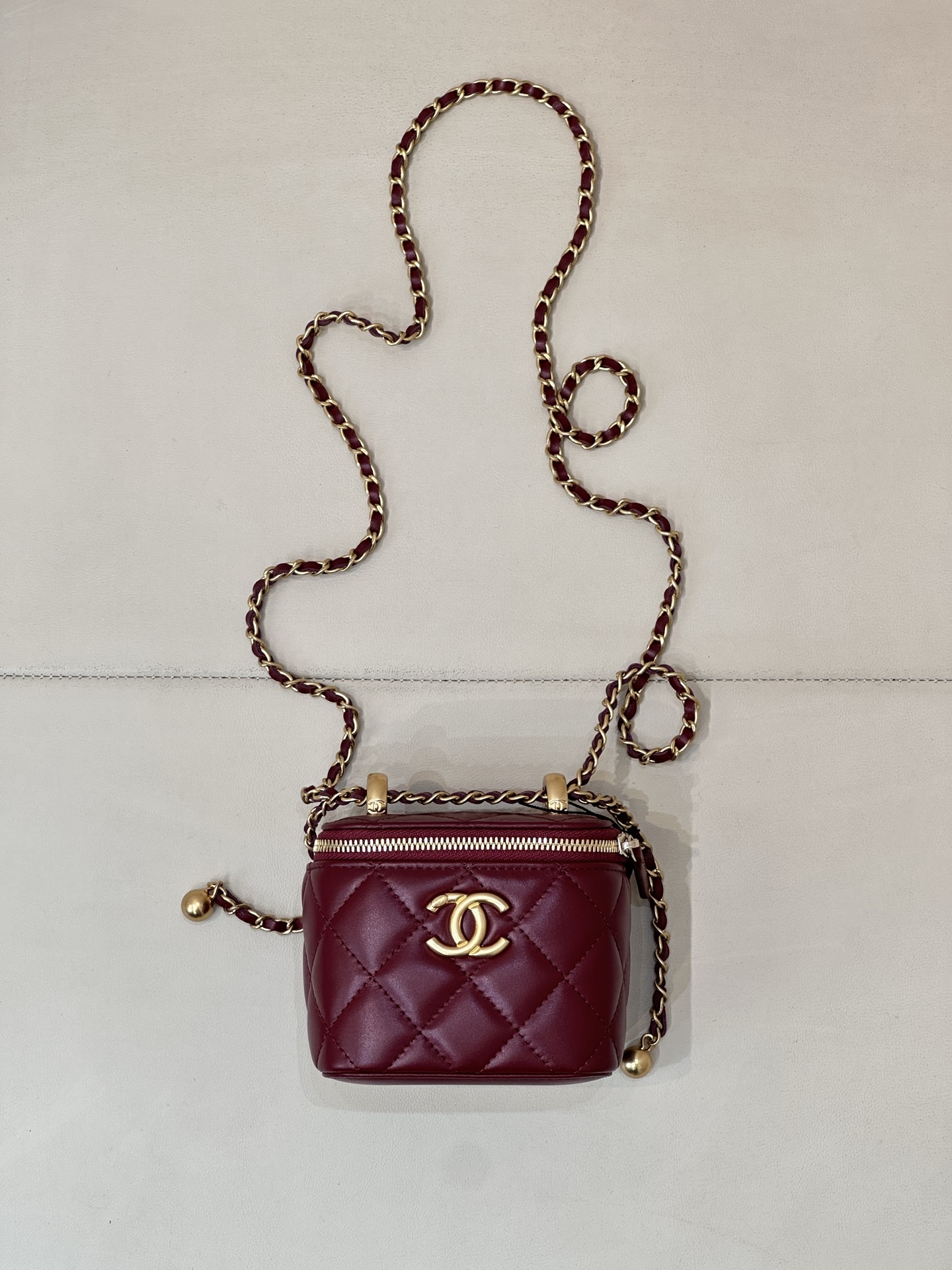 Chanel Double-Pearl Box Crossbody Bag - Image 2