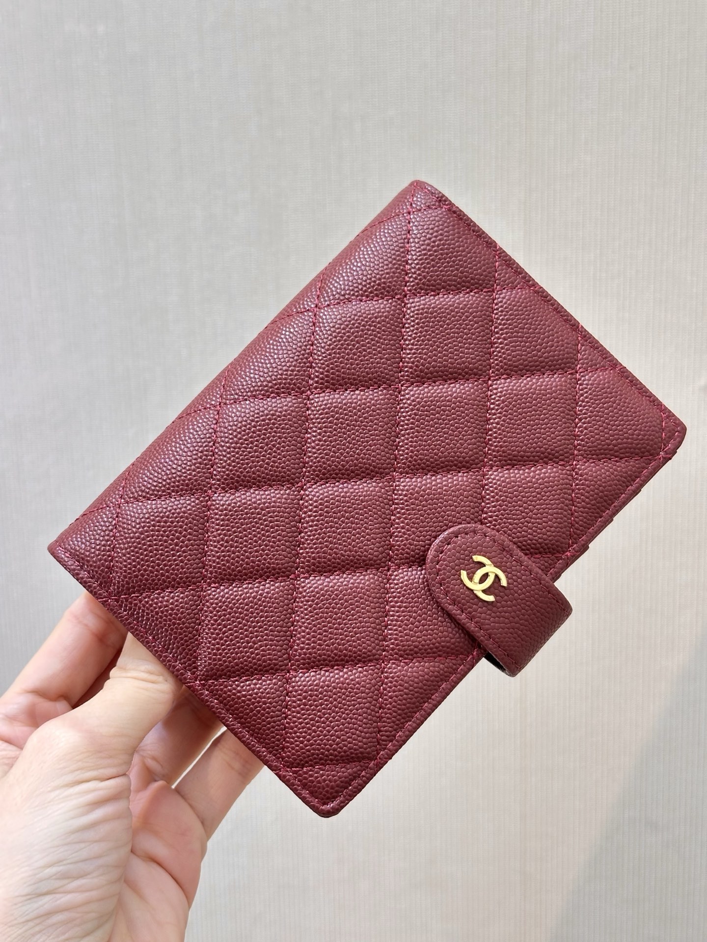 Chanel 96066 Leather Wallet - Image 2