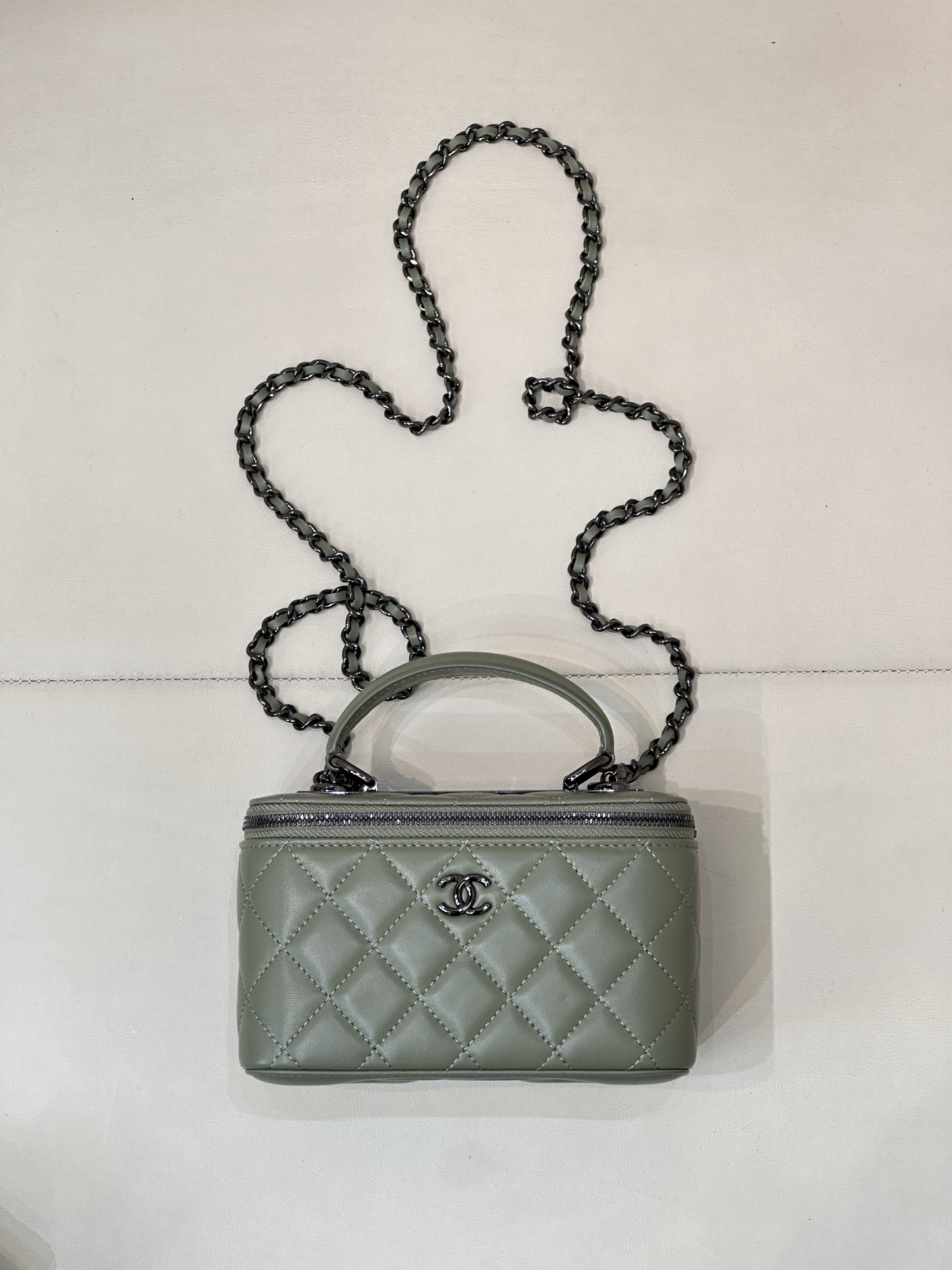 Chanel Trendy CC Box Bag - Image 2