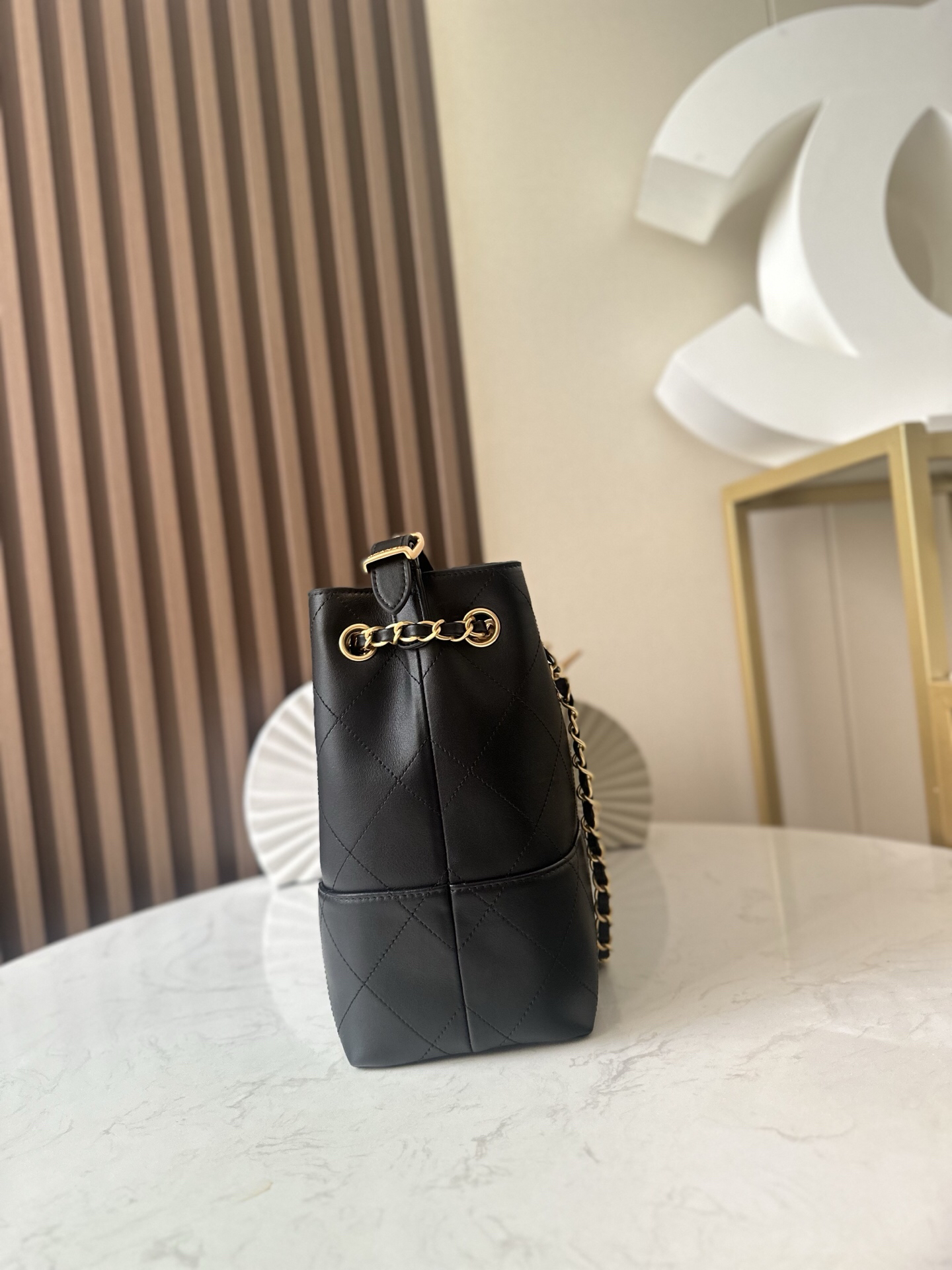 Chanel 25A Small Calfskin Handbag - Image 2