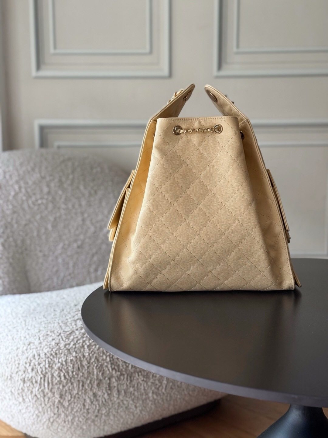 Chanel 25C Quilted Leather Hobo Shoulder Bag - Image 2