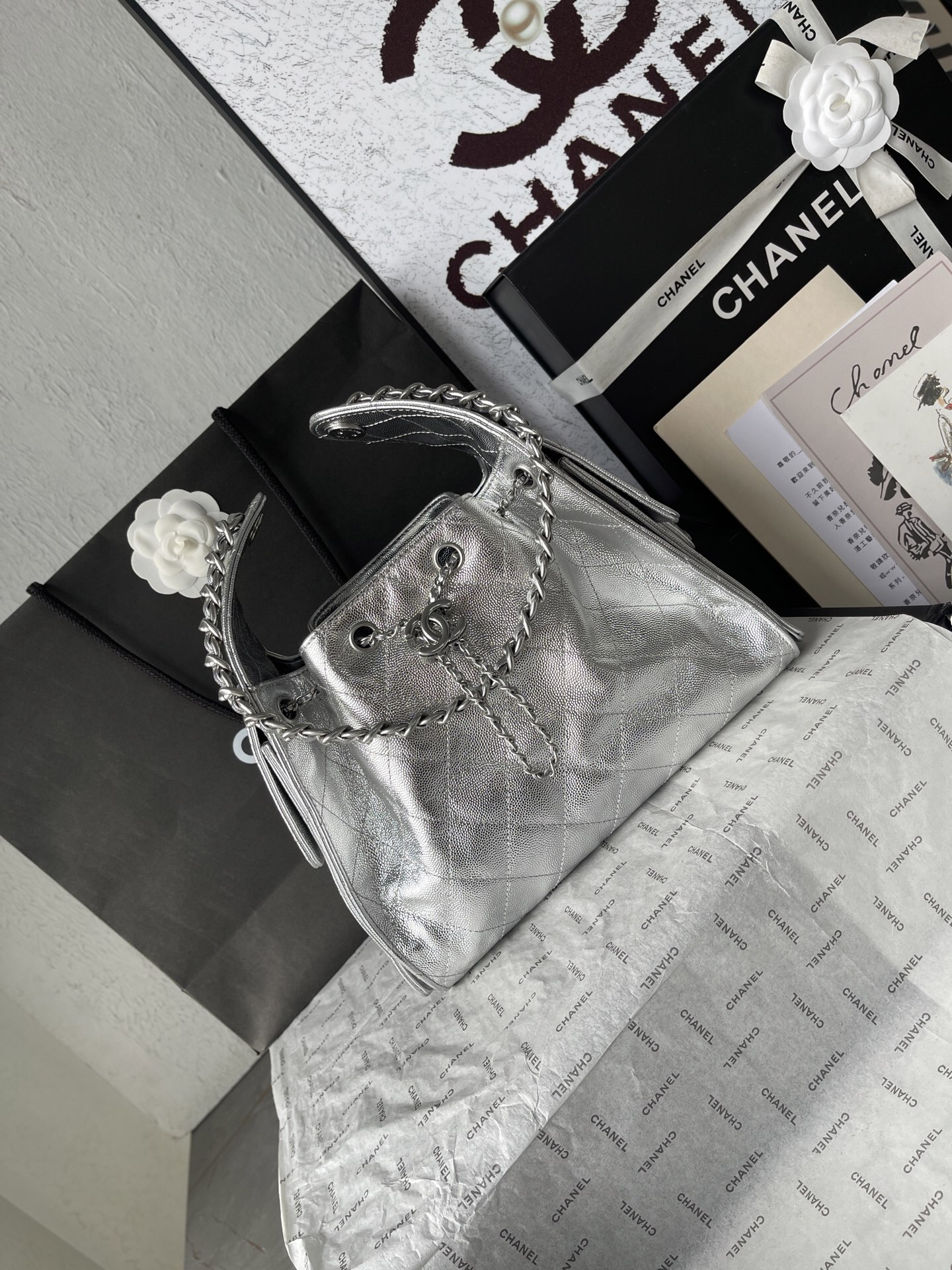 Chanel Quilted Leather Hobo Bag AS5293 - Image 2