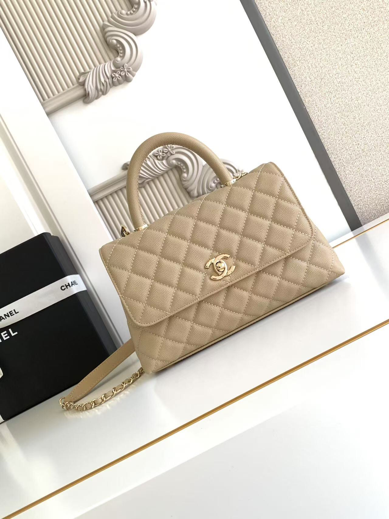 Chanel Coco Handle Handbag - Image 2