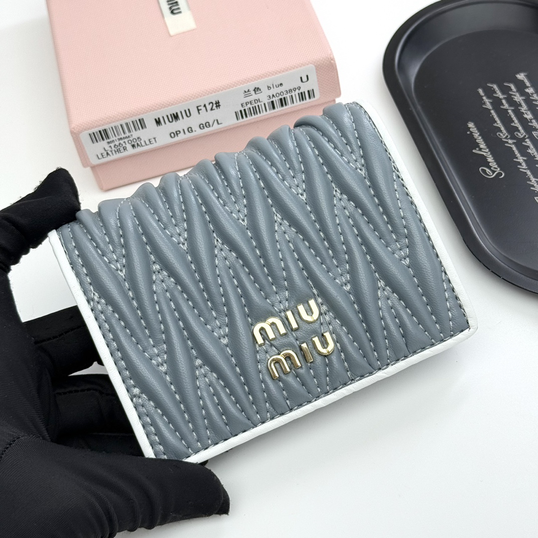 Miu Miu Leather Wallet - Image 2