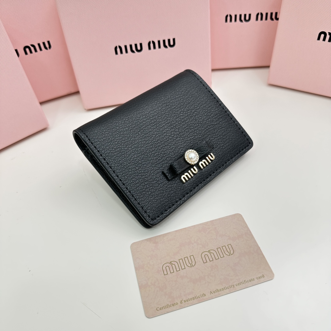 Miu Miu Leather Wallet - Image 2