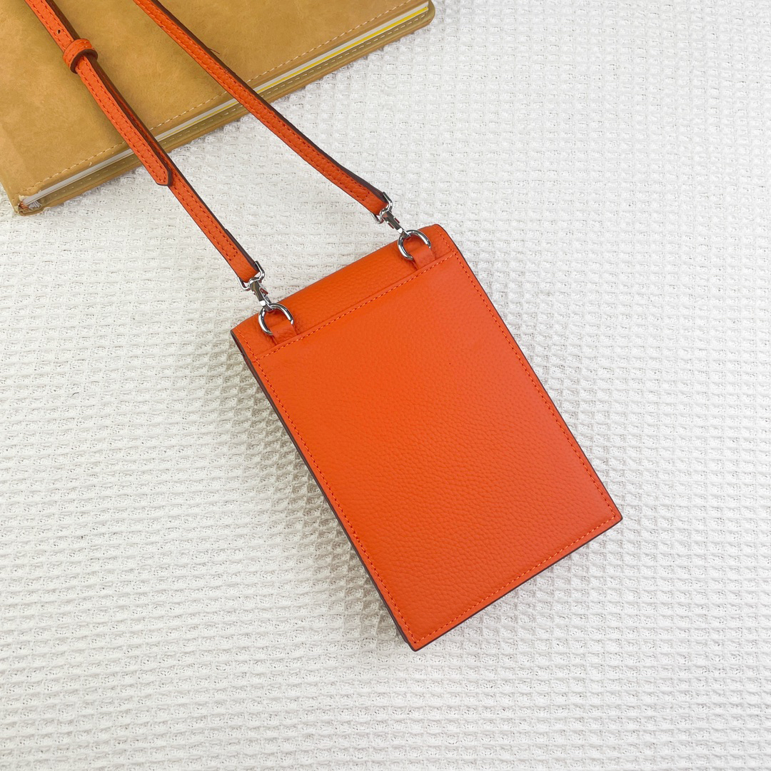 Hermès Pig Nose Crossbody Bag - Image 2
