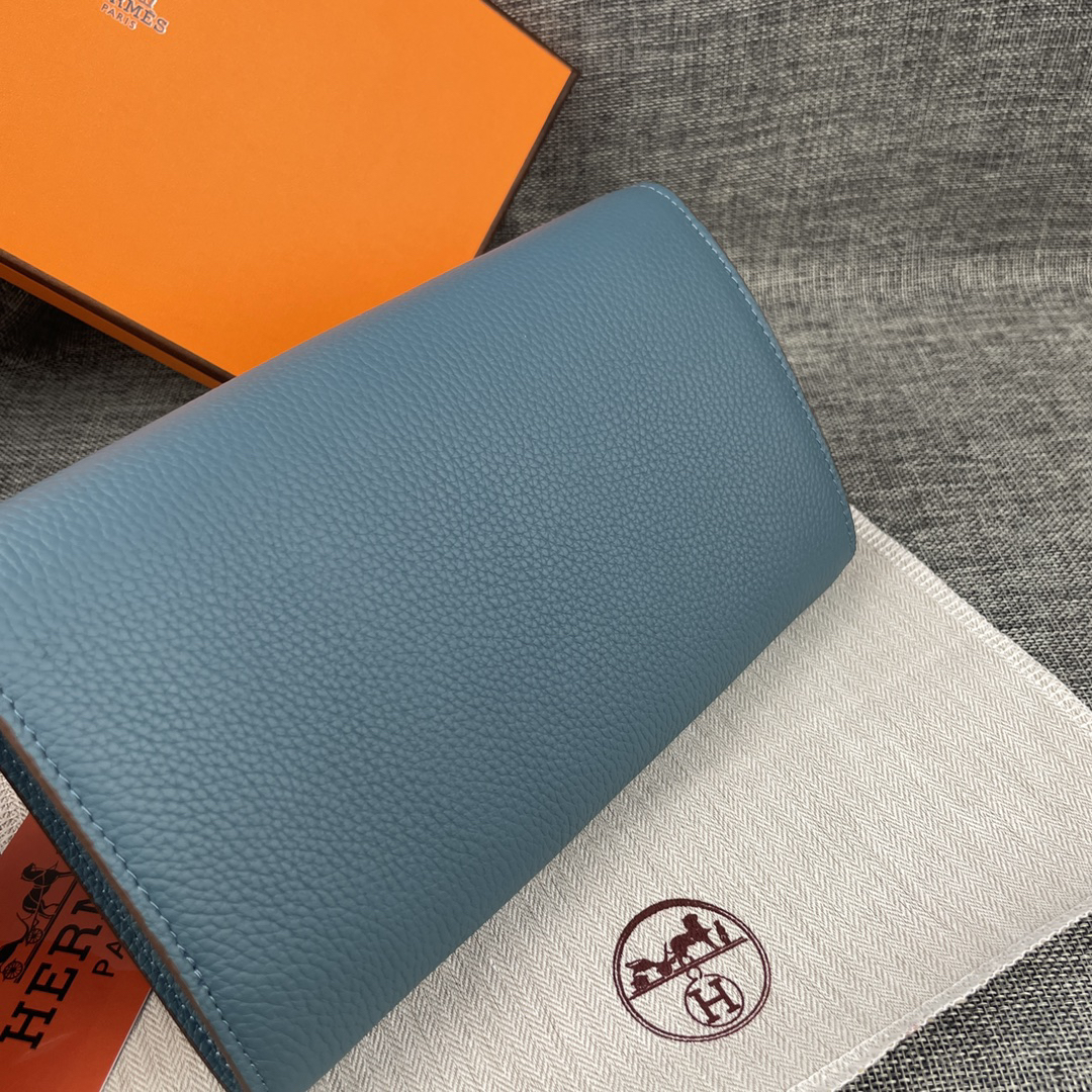 Hermès Kelly Leather Handbag - Image 2
