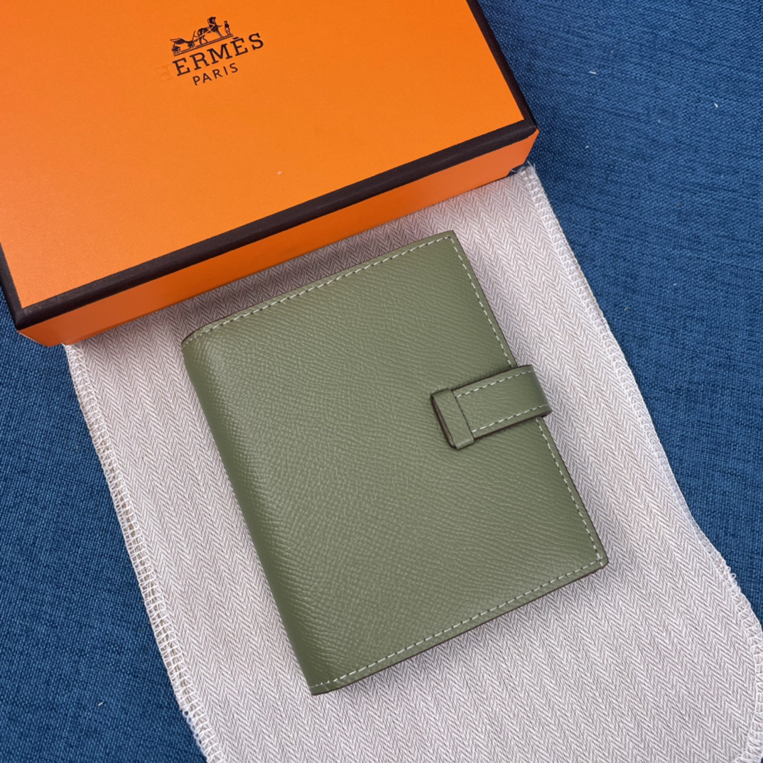 Hermes 220 Vertical Leather Wallet - Image 2