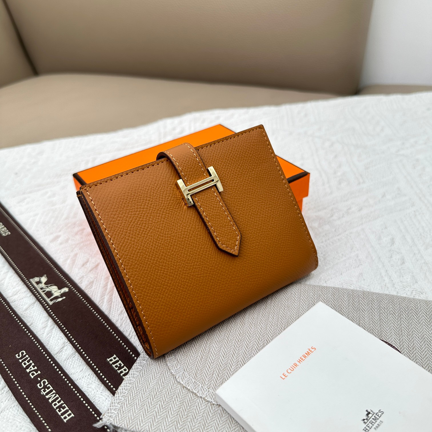 Hermès Palm-Grain Leather Wallet with Gold-Tone Clasp - Image 2