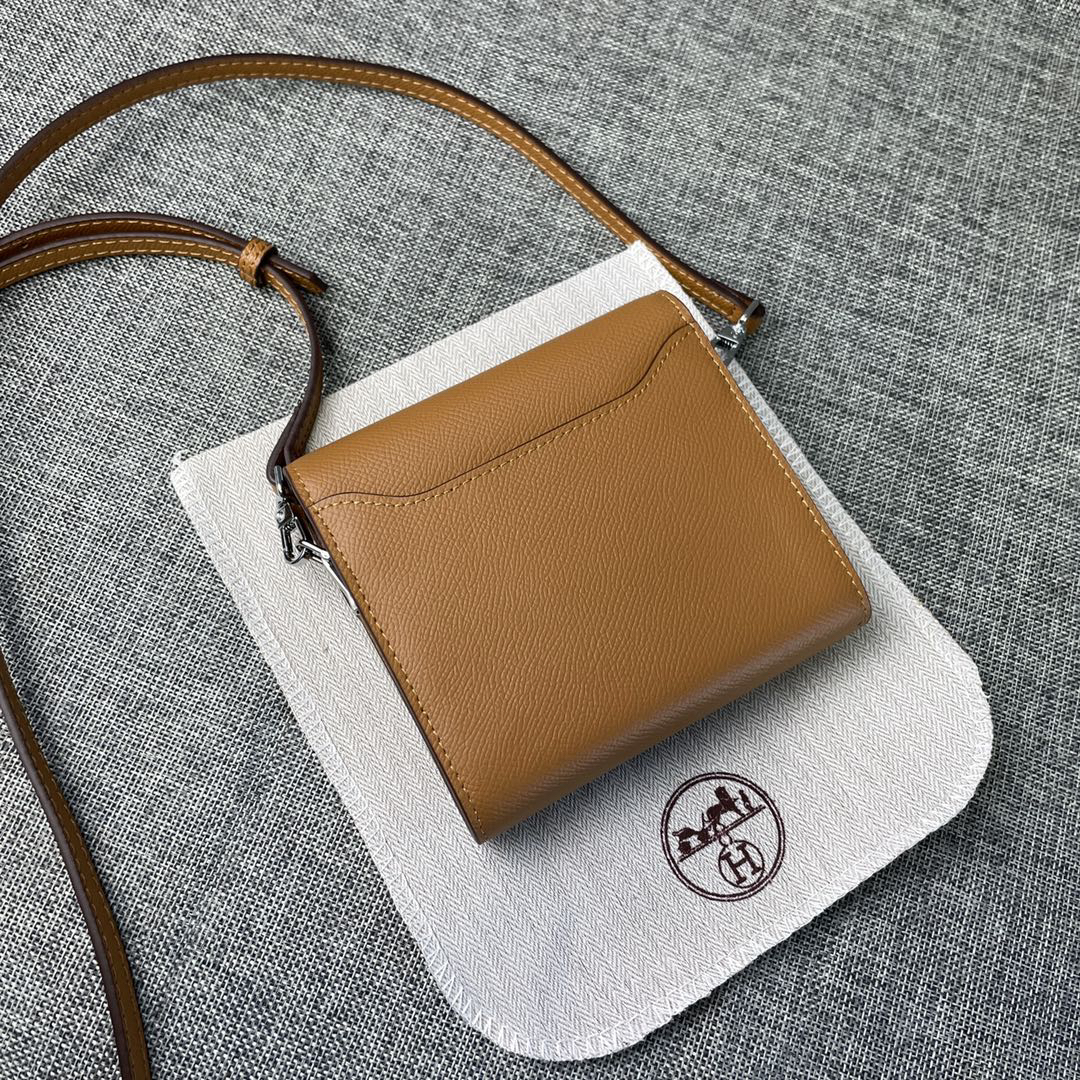 Hermès Constance Leather Shoulder Bag - Image 2
