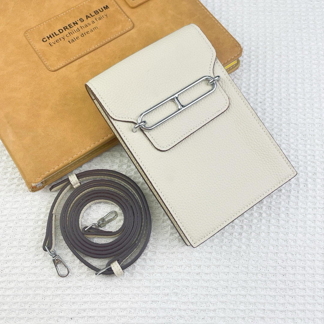 Hermes Nose Bag, Gold Hardware - Image 2