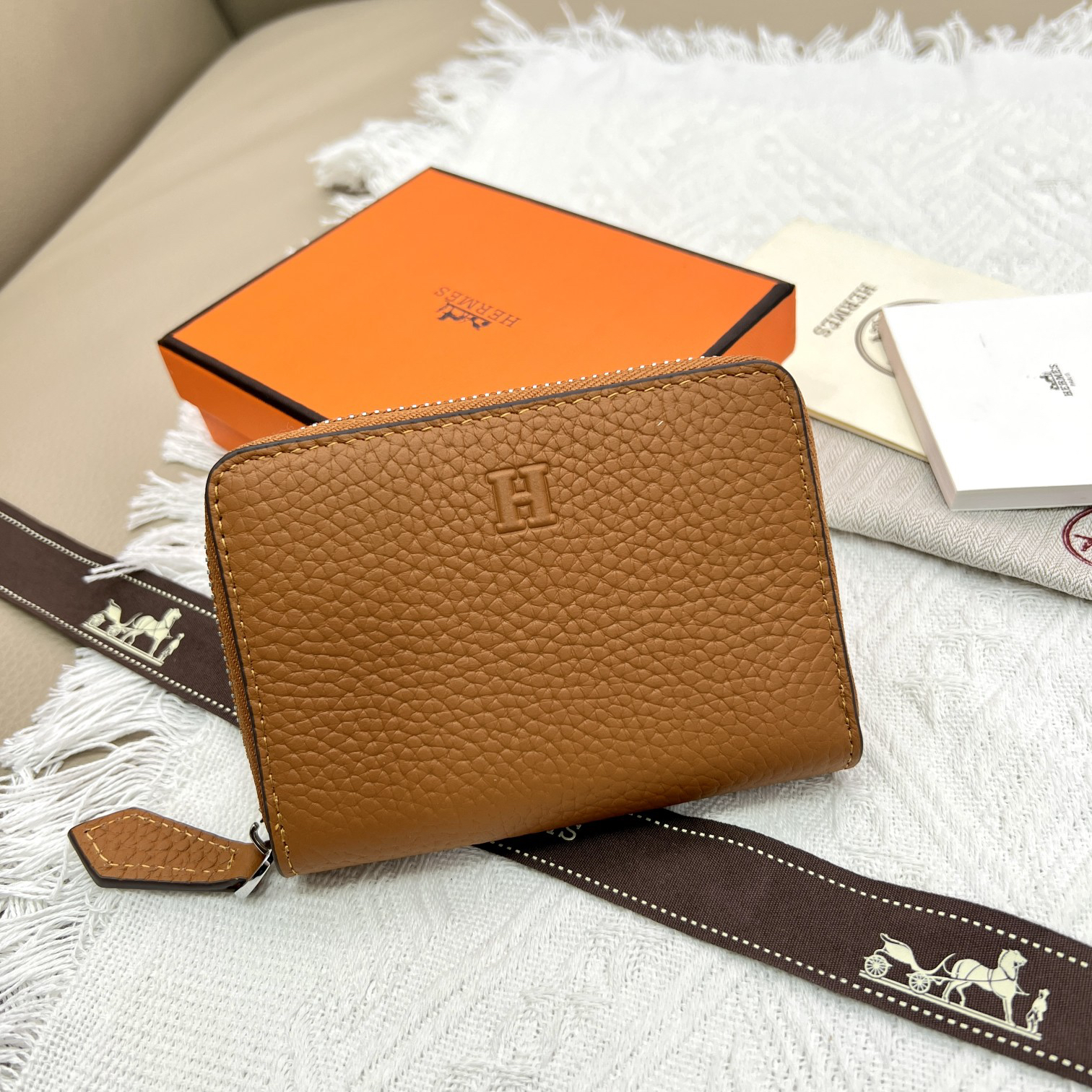 Hermès Constance Togo Leather Wallet - Image 2