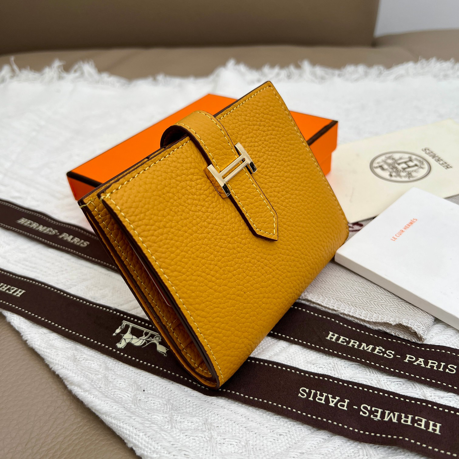 Hermes Gold-Hardware Vertical Bifold Wallet - Image 2