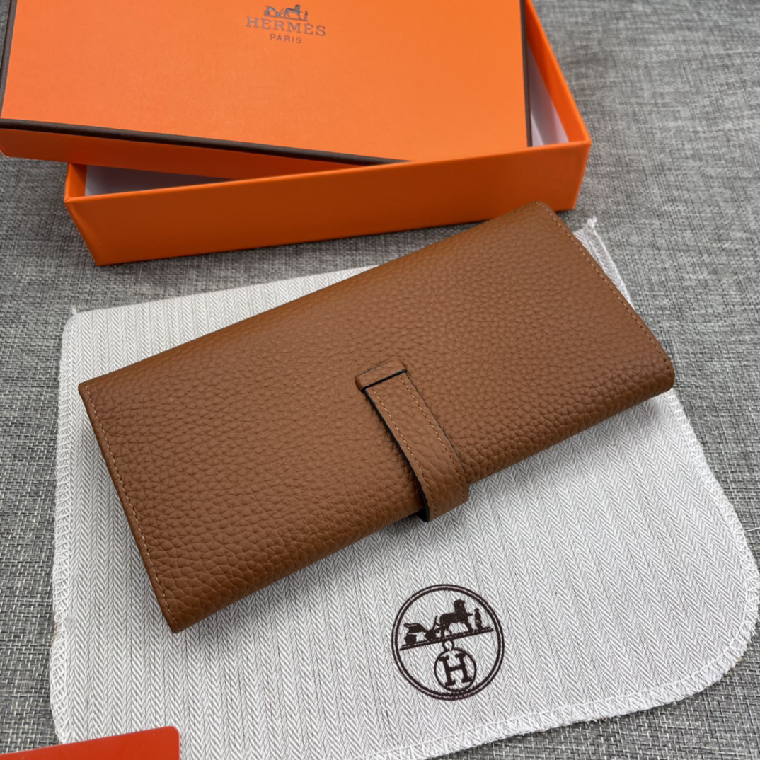Hermes Women's Solid Color Togo Leather Bifold Wallet - Image 2