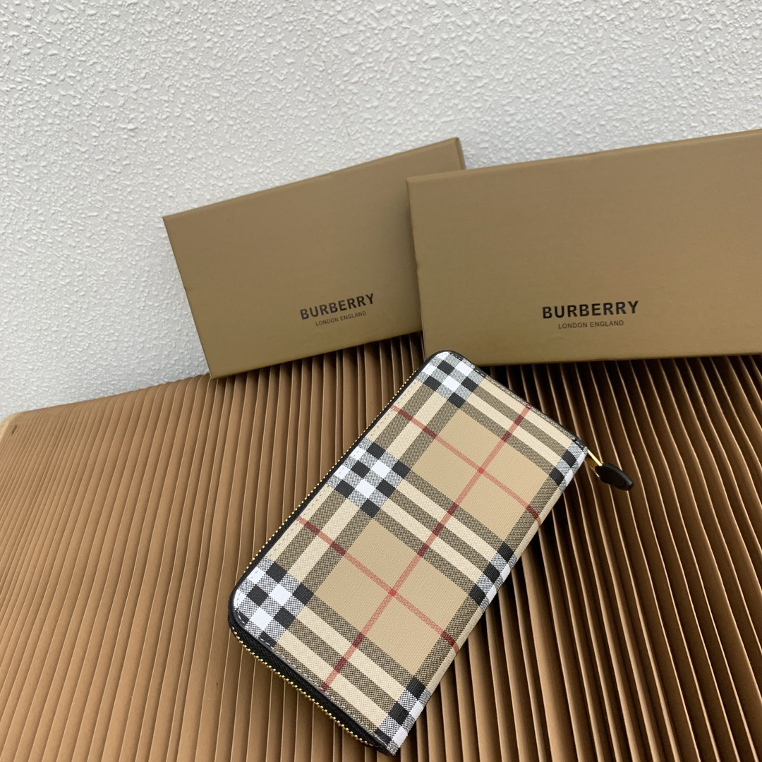 Burberry Checkered Full-Zip Wallet - Image 2