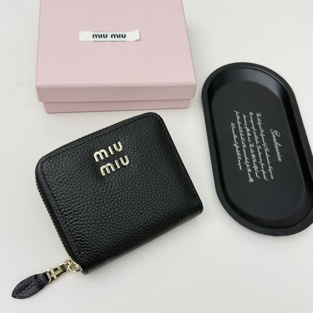 Miu Miu Small Leather Wallet - Image 2