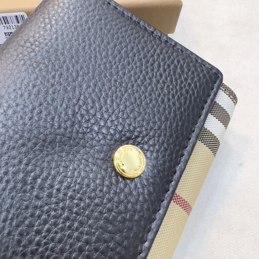 Burberry Vintage Check Canvas Short Wallet - Image 2
