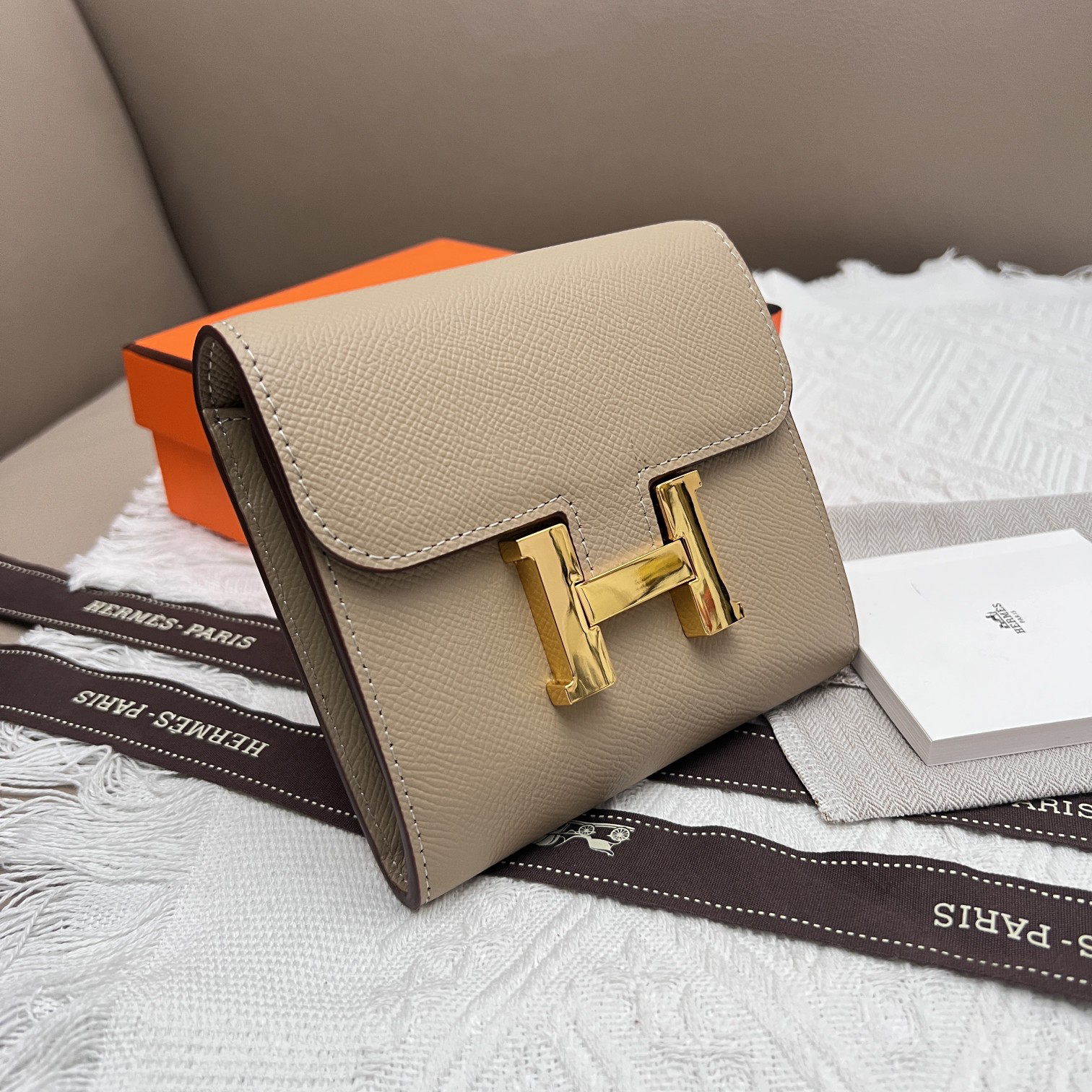 Hermès Constance 537 Palm-Grain Leather Shoulder Bag - Image 2
