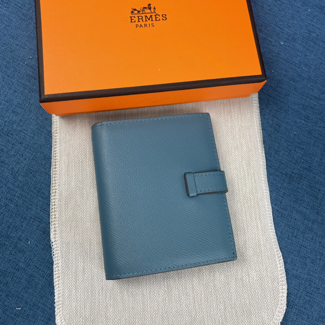 Hermes Leather Vertical Wallet - Image 2
