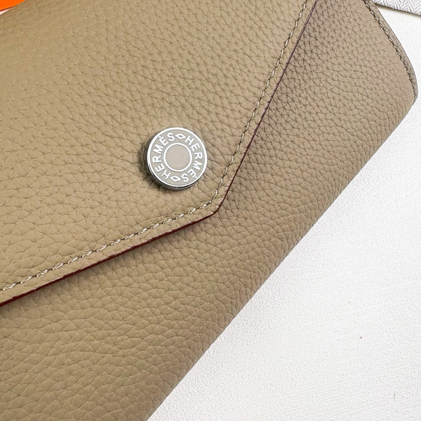 Hermes R.M.S Long Wallet in Evercolor Togo Leather - Image 2
