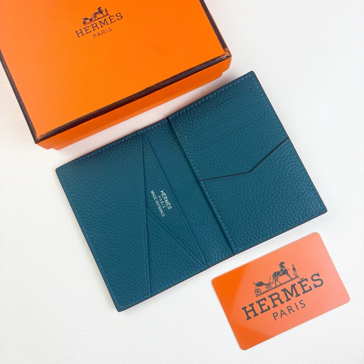 Hermès City 8CC Card Holder in Barenia Faubourg Leather - Image 2
